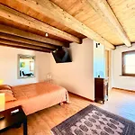 Saten Bed & Breakfast
